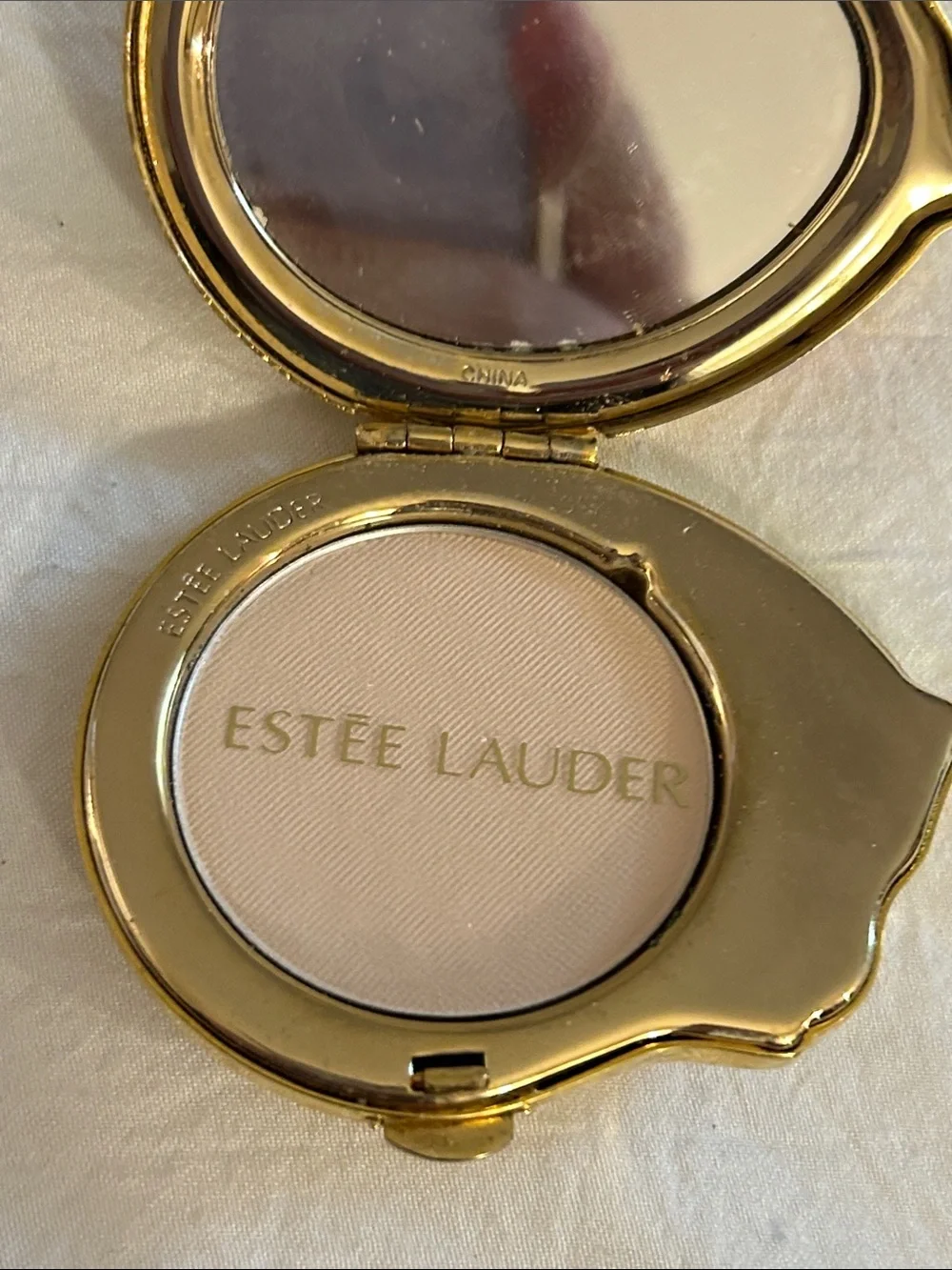 Vintage RARE 1996 Estee Lauder Lucidity Translucent Pressed Powder Compact